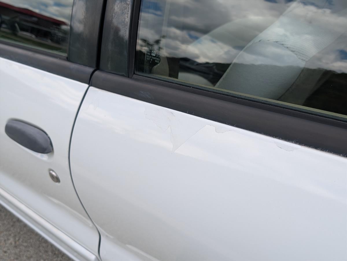 2004 Chevrolet Cavalier 25