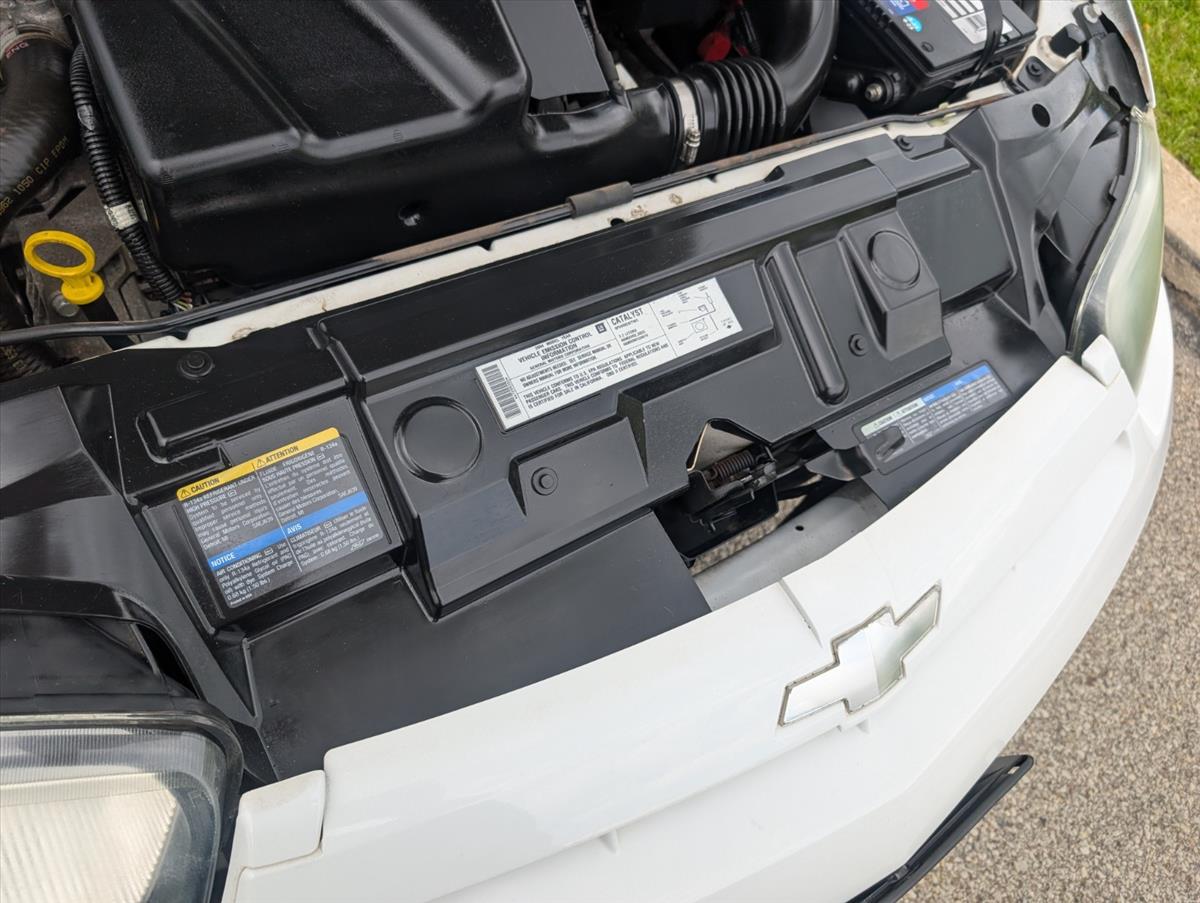 2004 Chevrolet Cavalier 77