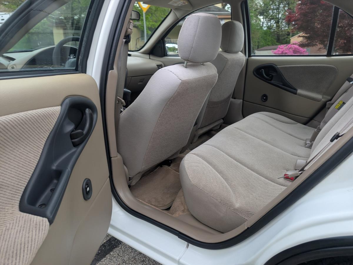2004 Chevrolet Cavalier 37