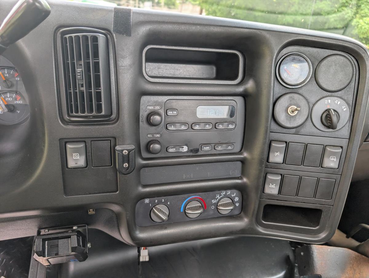2005 Chevrolet CC5500 64