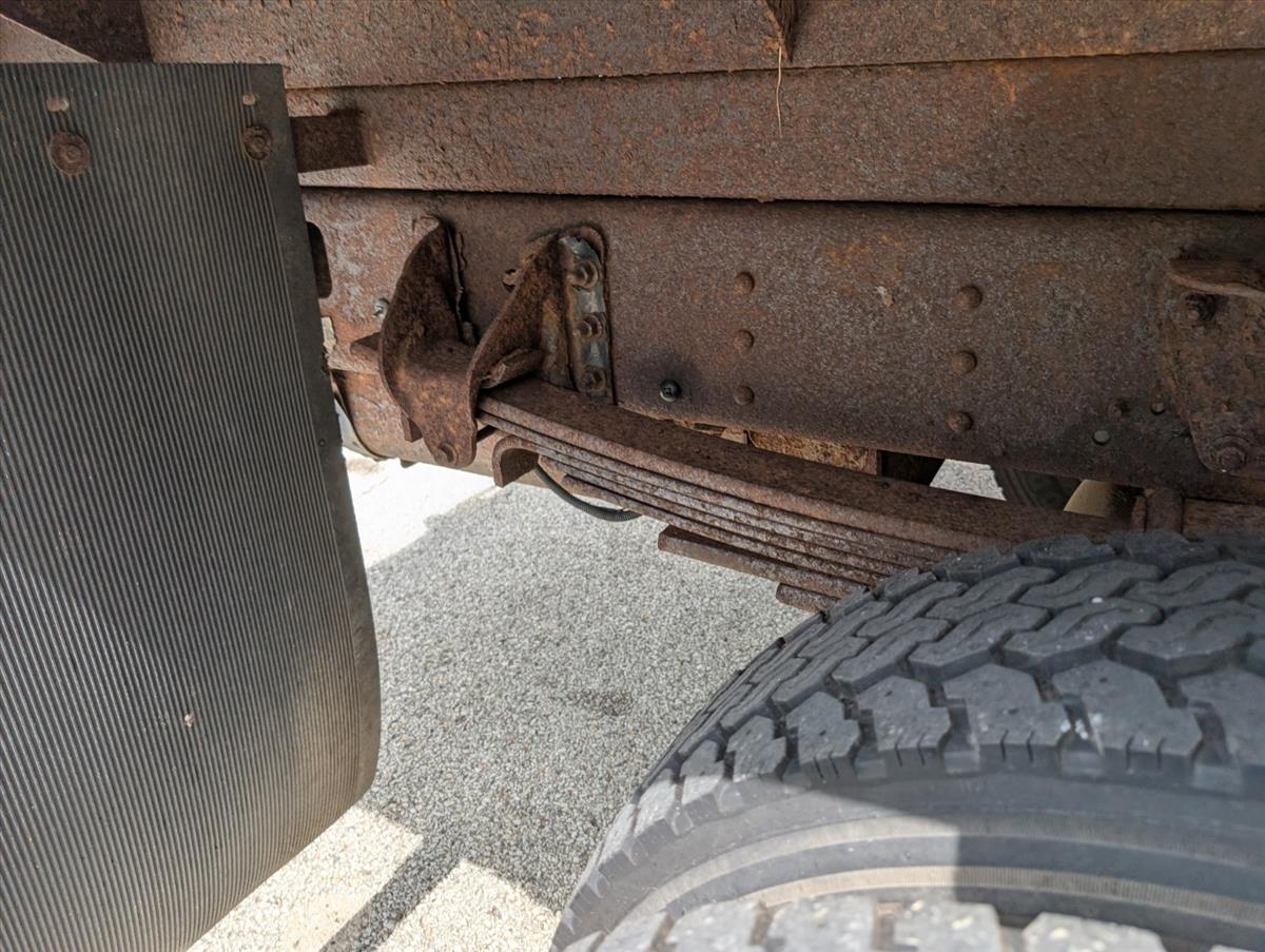 2005 Chevrolet CC5500 34