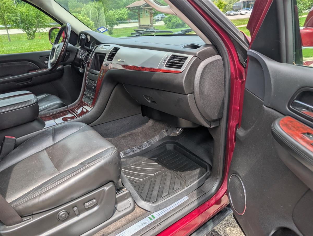 2009 Cadillac Escalade Hybrid 32
