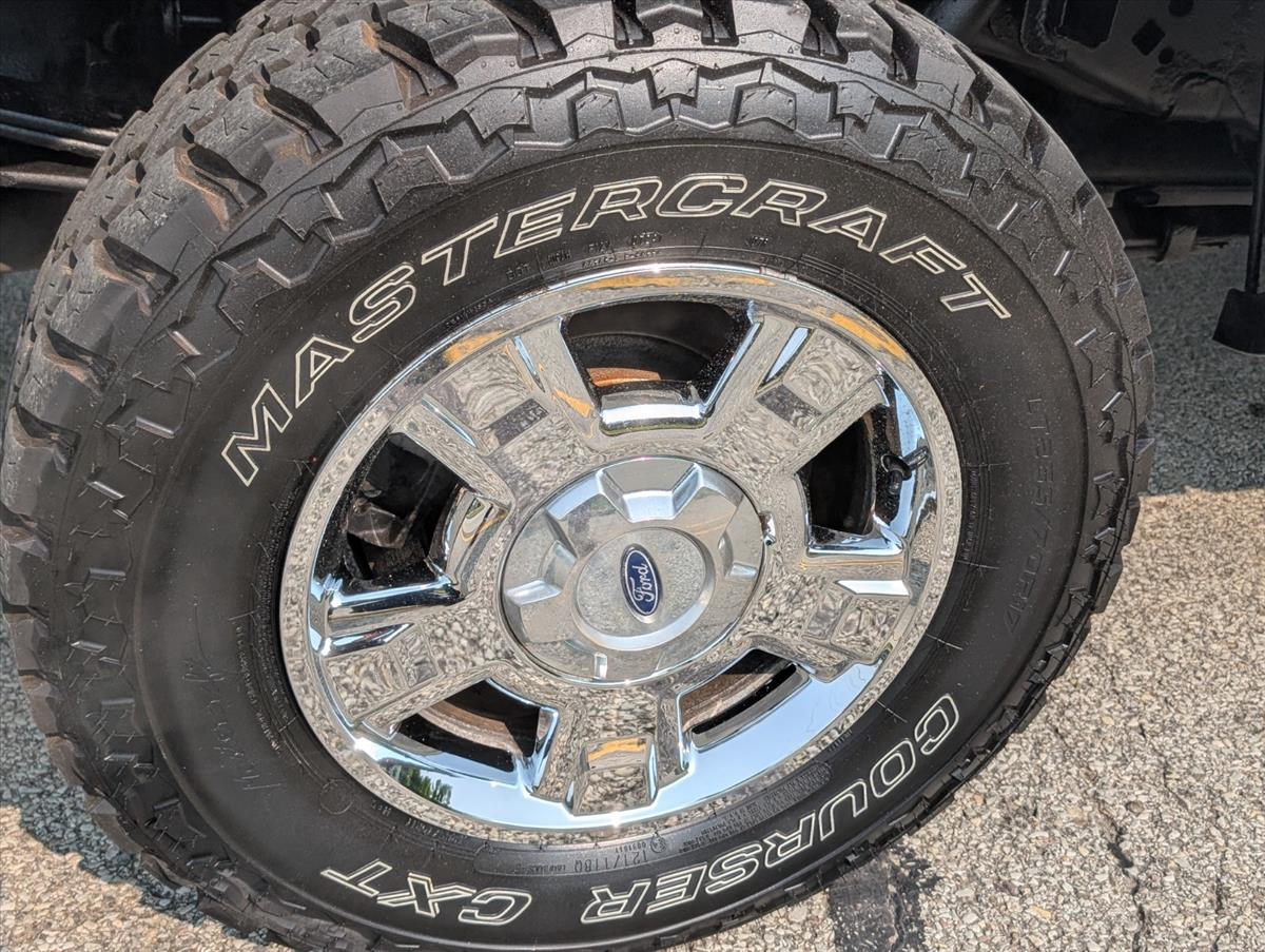 2012 Ford F-150 23