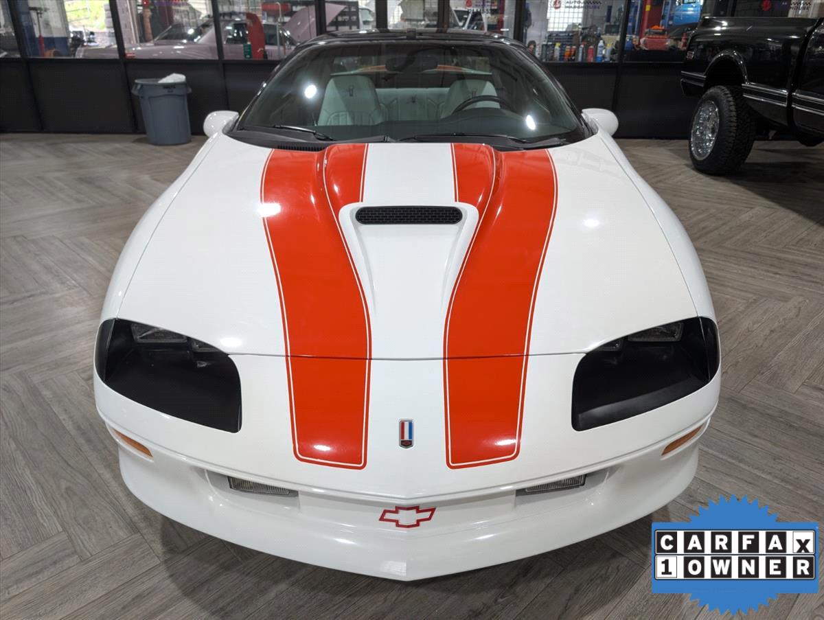 1997 Chevrolet Camaro 17