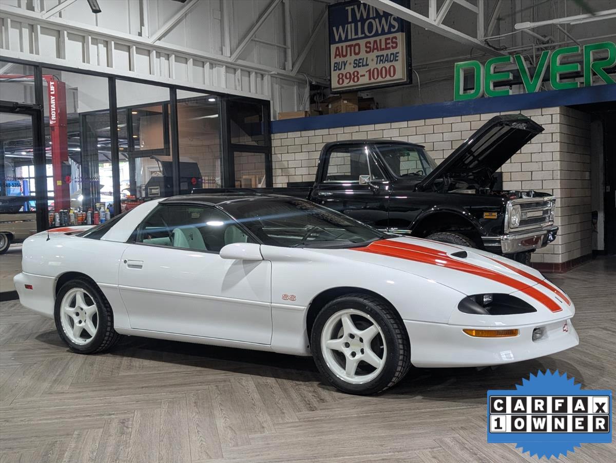 1997 Chevrolet Camaro 2