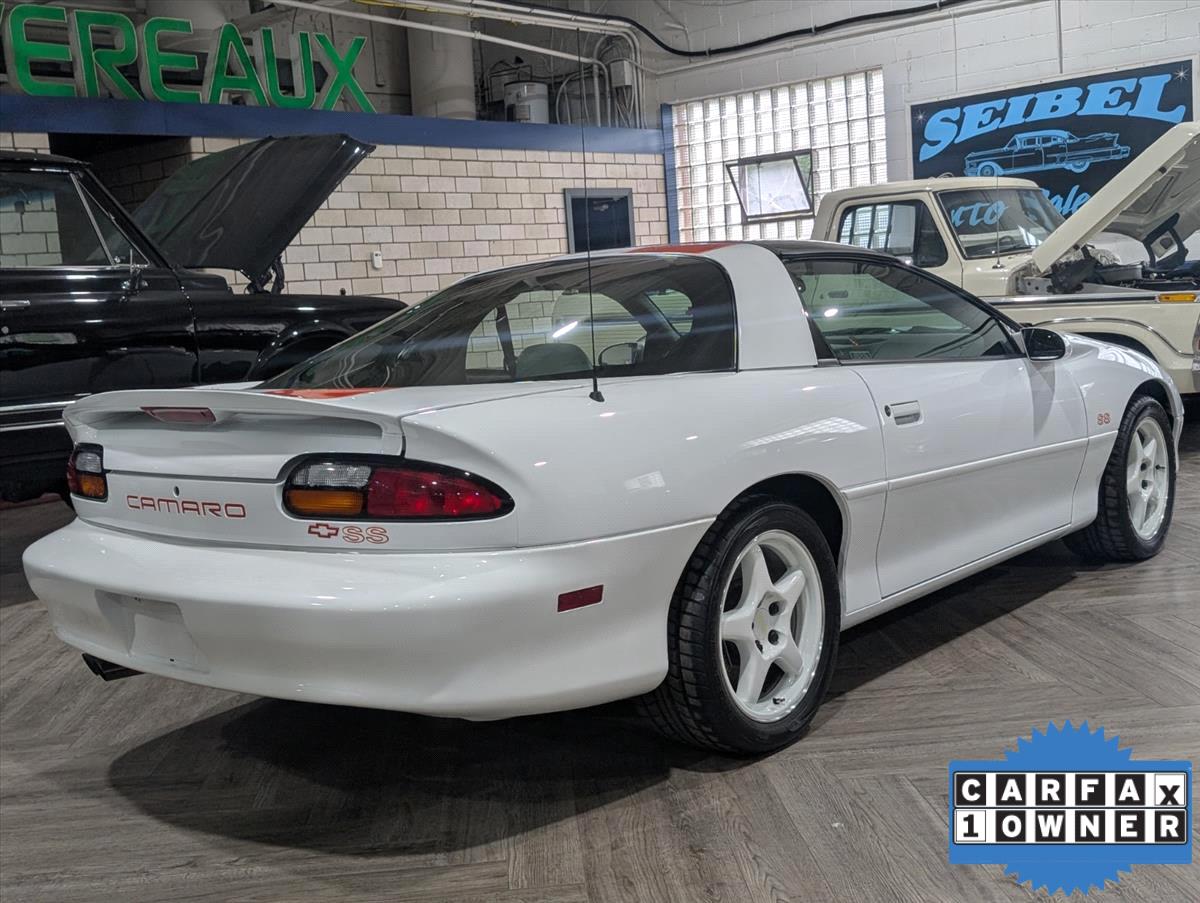 1997 Chevrolet Camaro 4