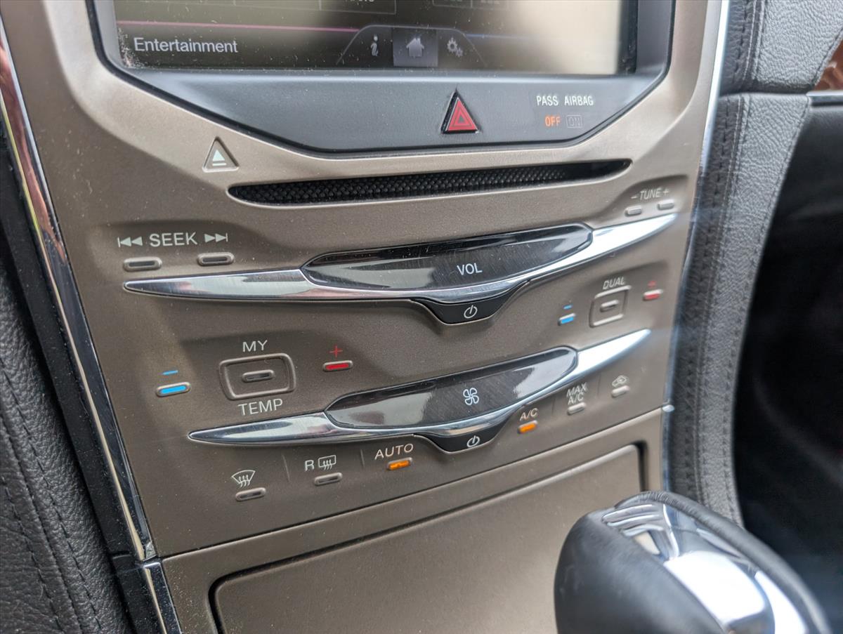 2013 Lincoln MKX 29