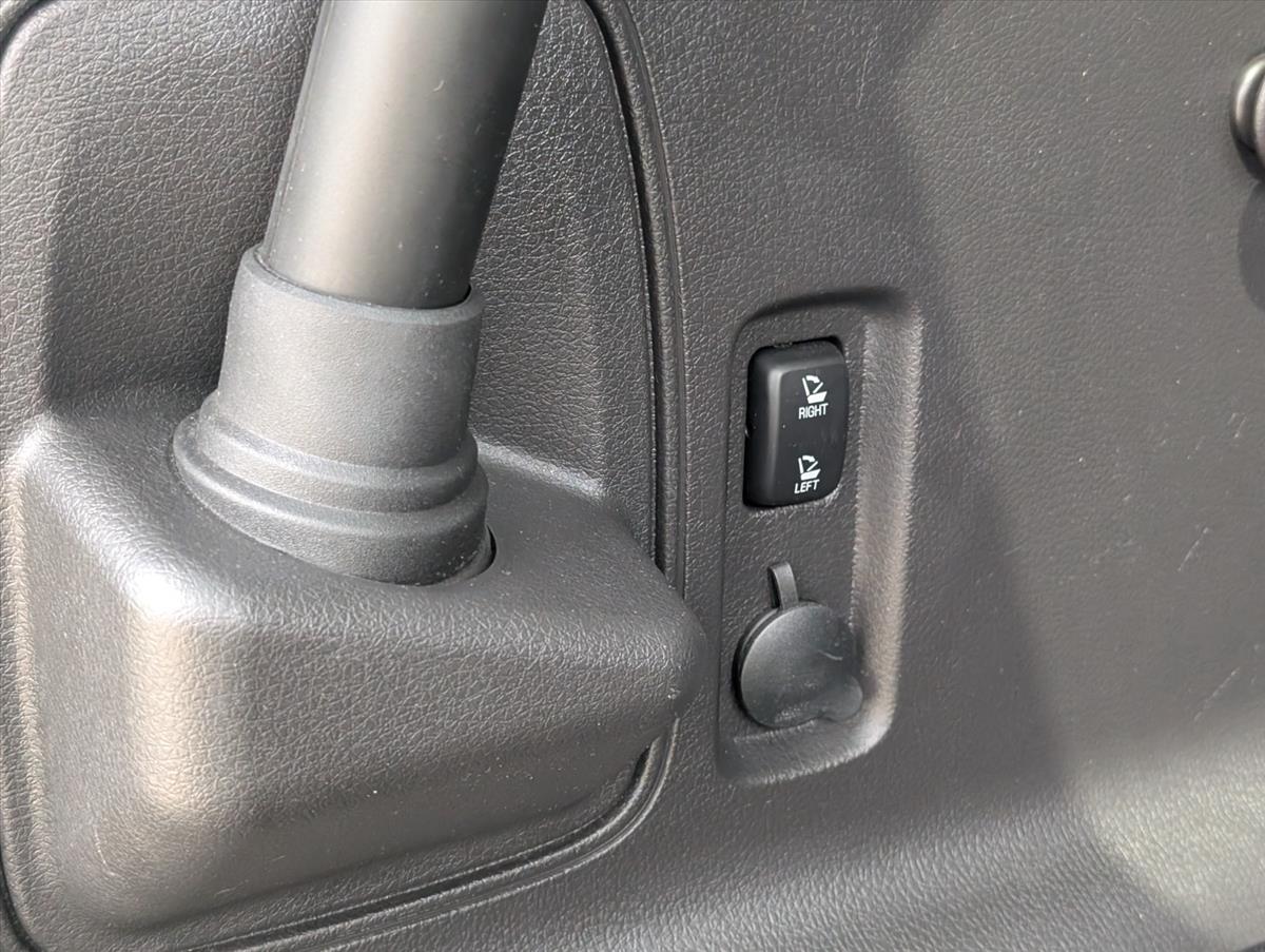 2013 Lincoln MKX 46
