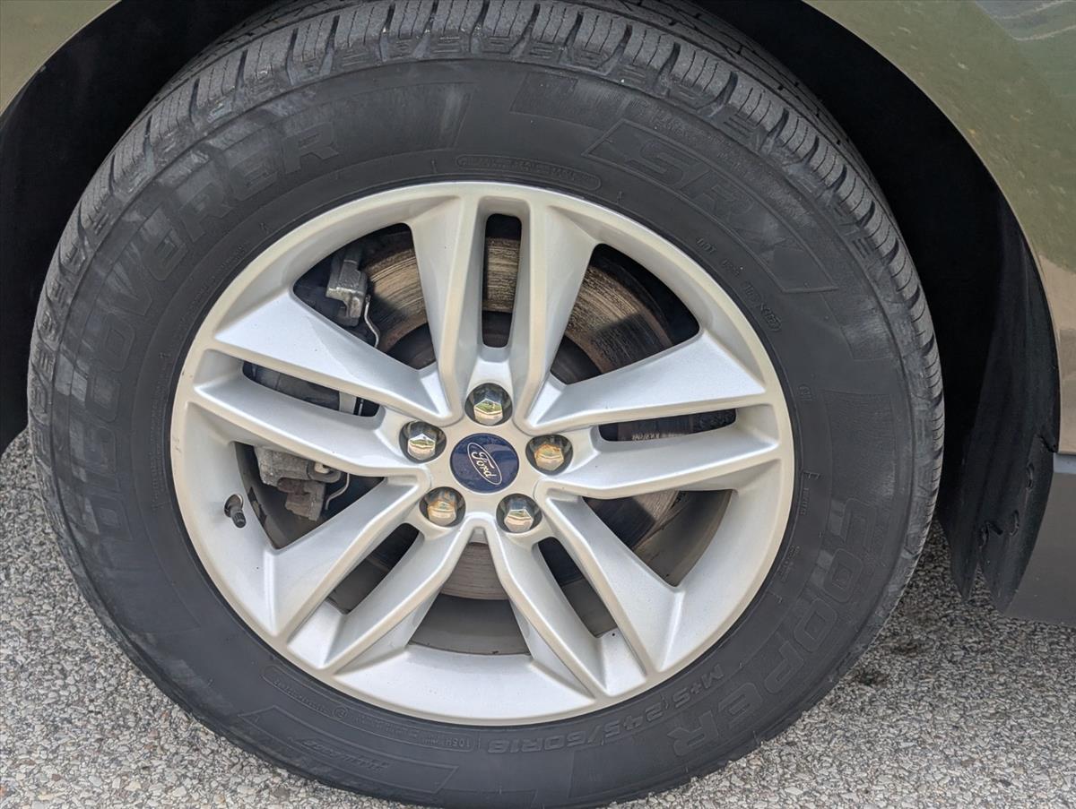 2015 Ford Edge 18