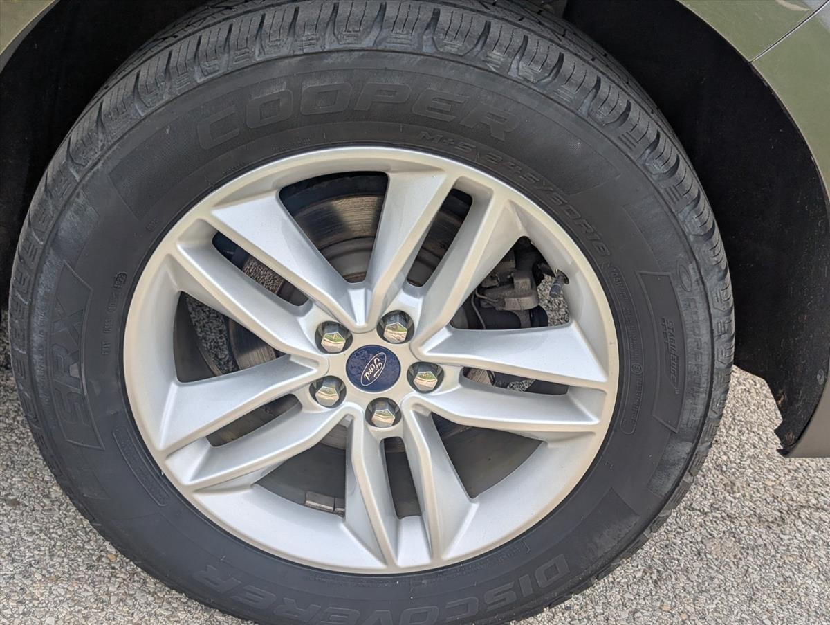 2015 Ford Edge 17