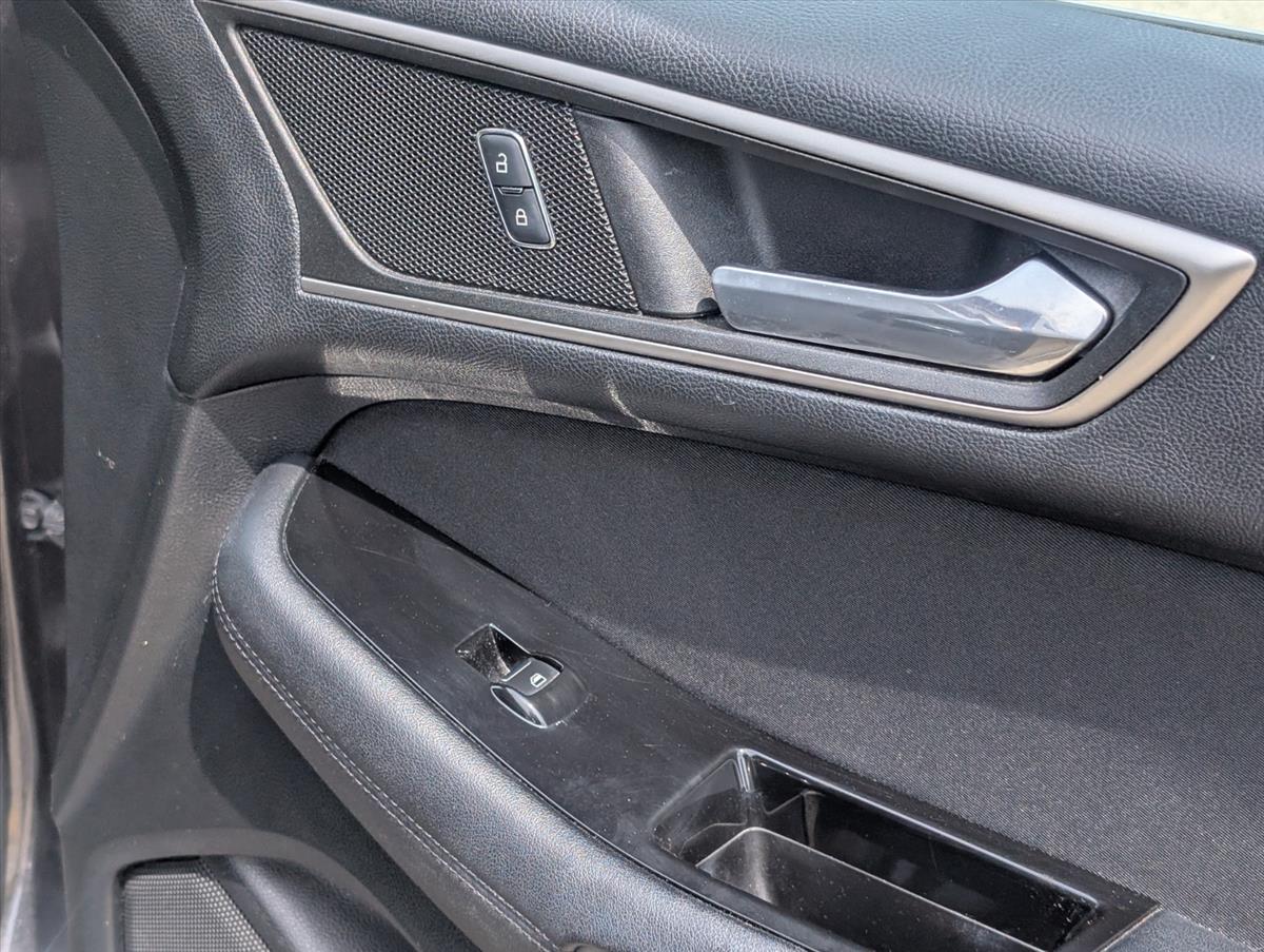 2015 Ford Edge 30