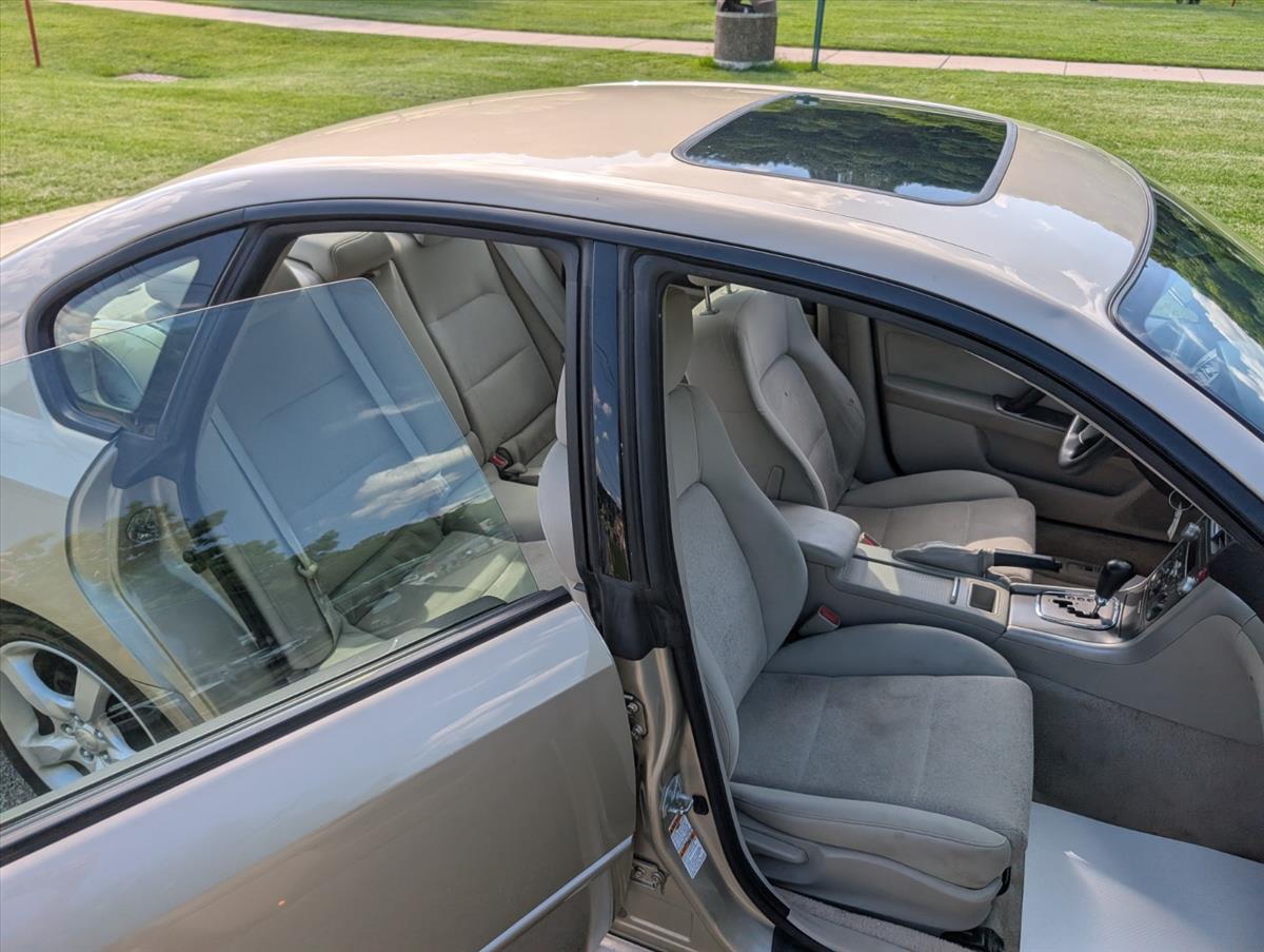 2008 Subaru Legacy 23