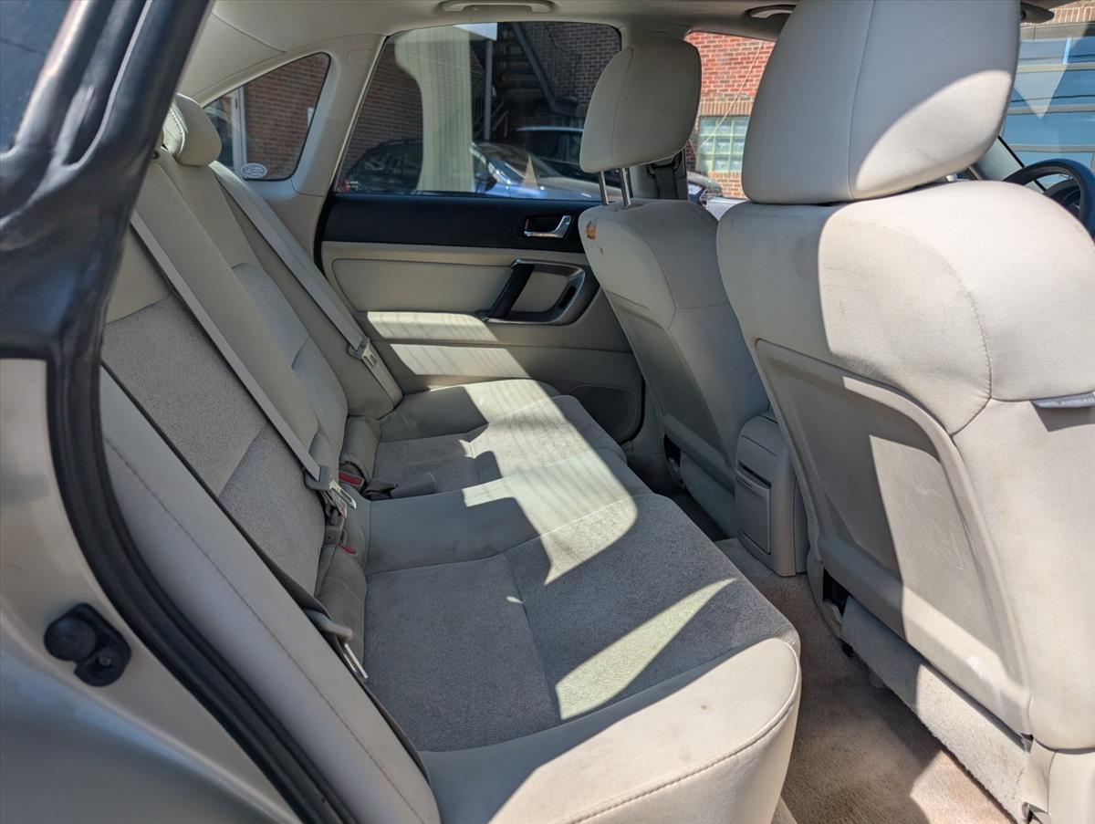 2008 Subaru Legacy 32