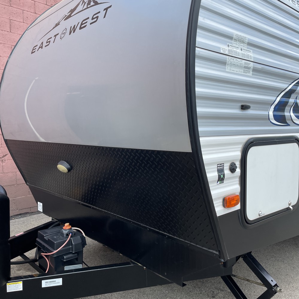 2019 East to West Della Terra 9