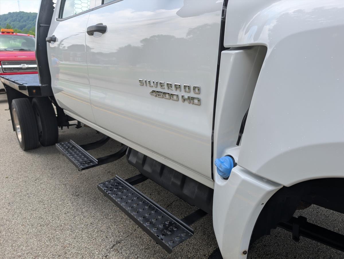 2020 Chevrolet Silverado 4500 19