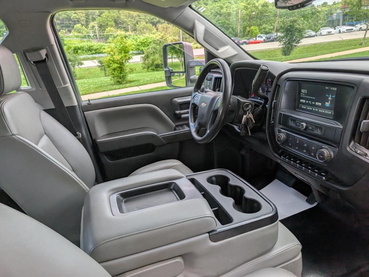 2020 Chevrolet Silverado 4500 32