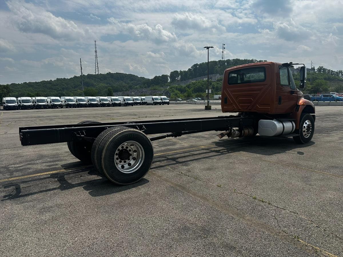 2018 International DuraStar 4400 4