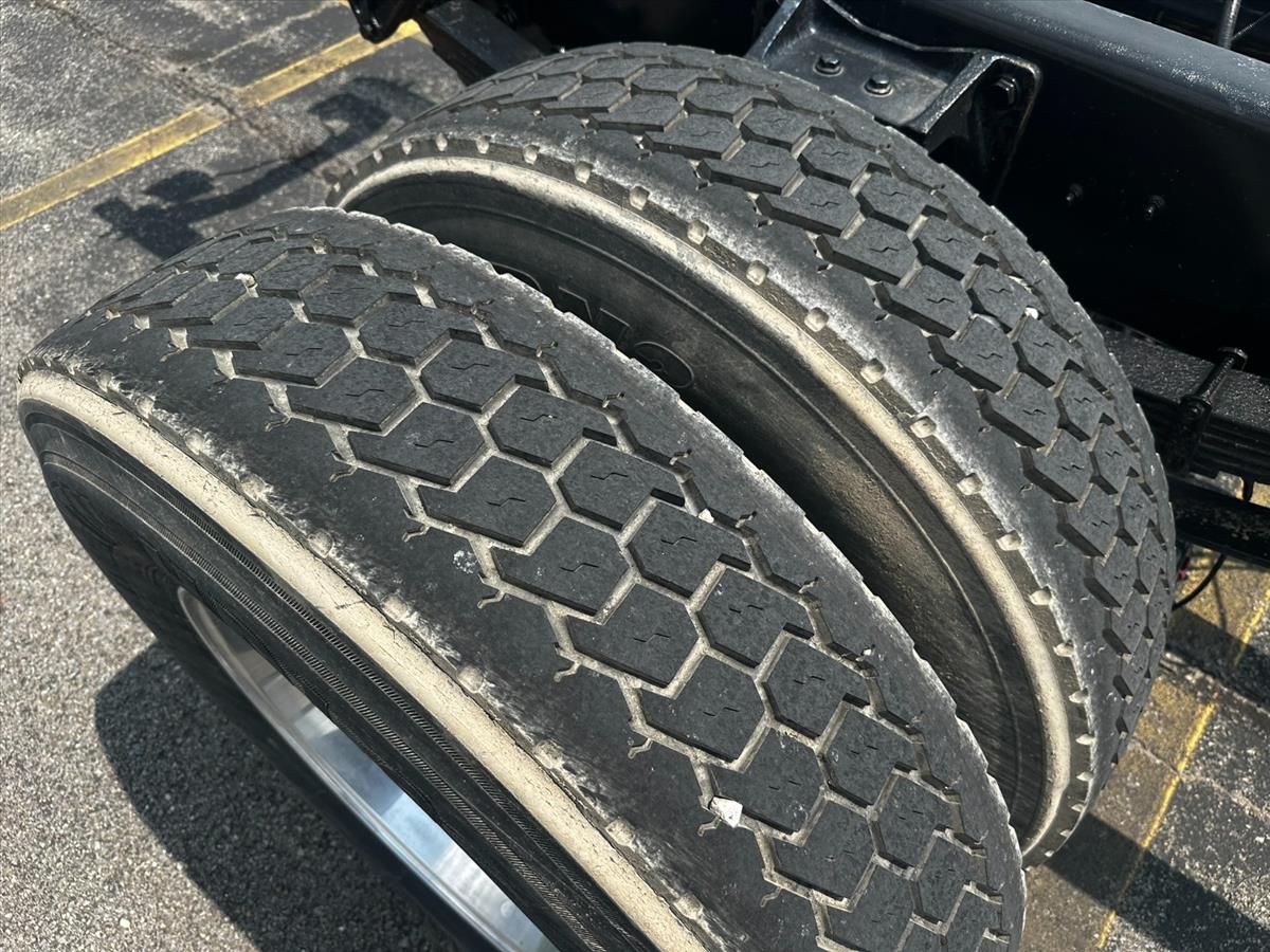 2018 International DuraStar 4400 21