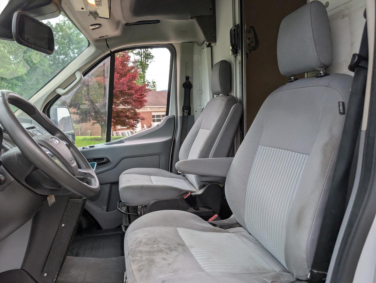 2019 Ford Transit 28