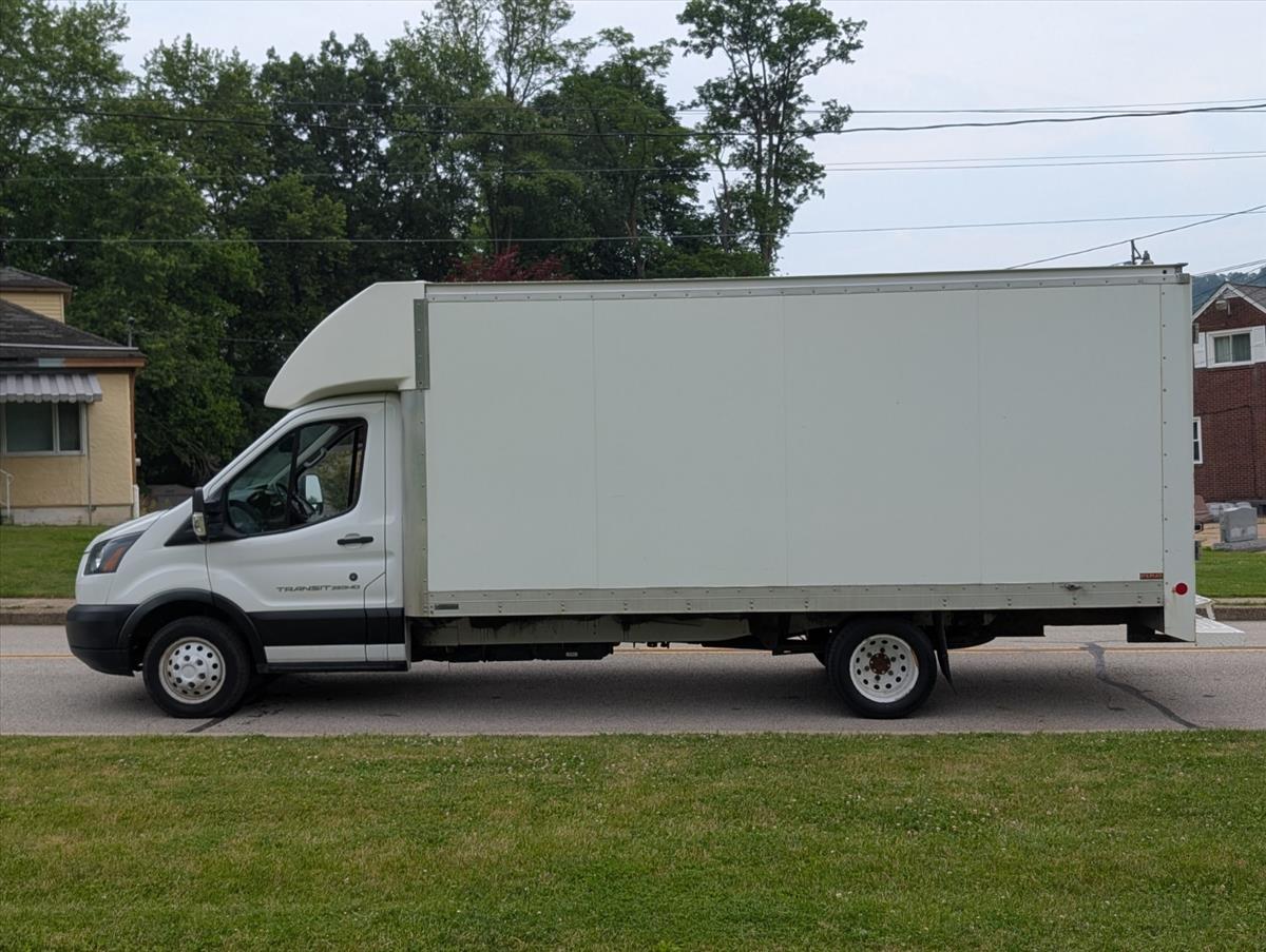 2019 Ford Transit 8