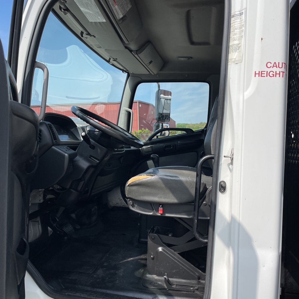 2018 Hino 268 22