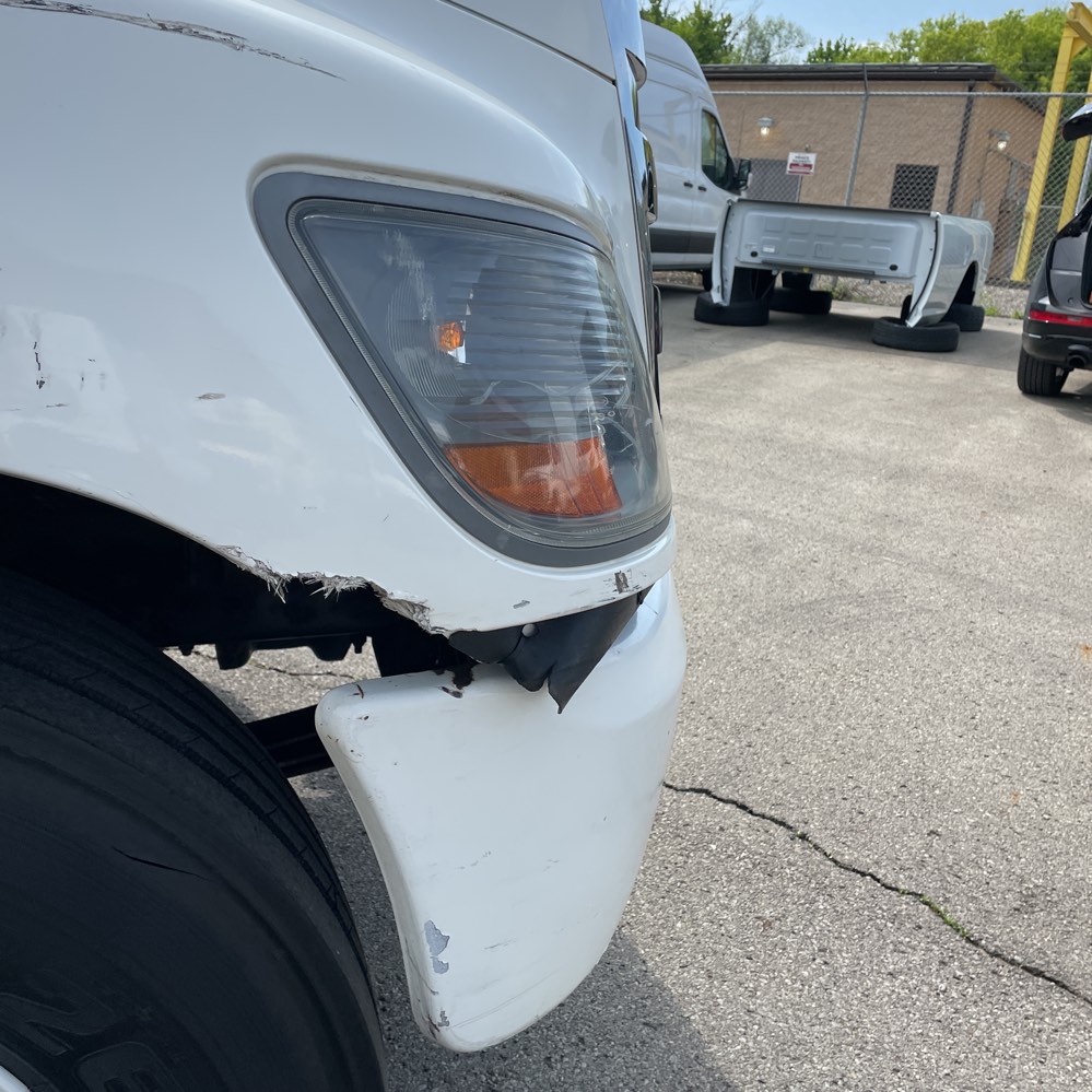 2018 Hino 268 28