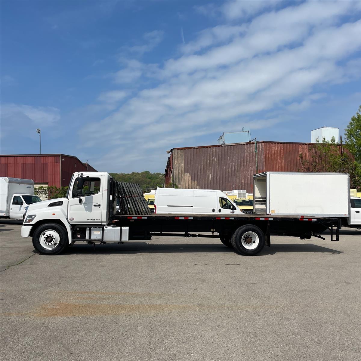 2018 Hino 268 37