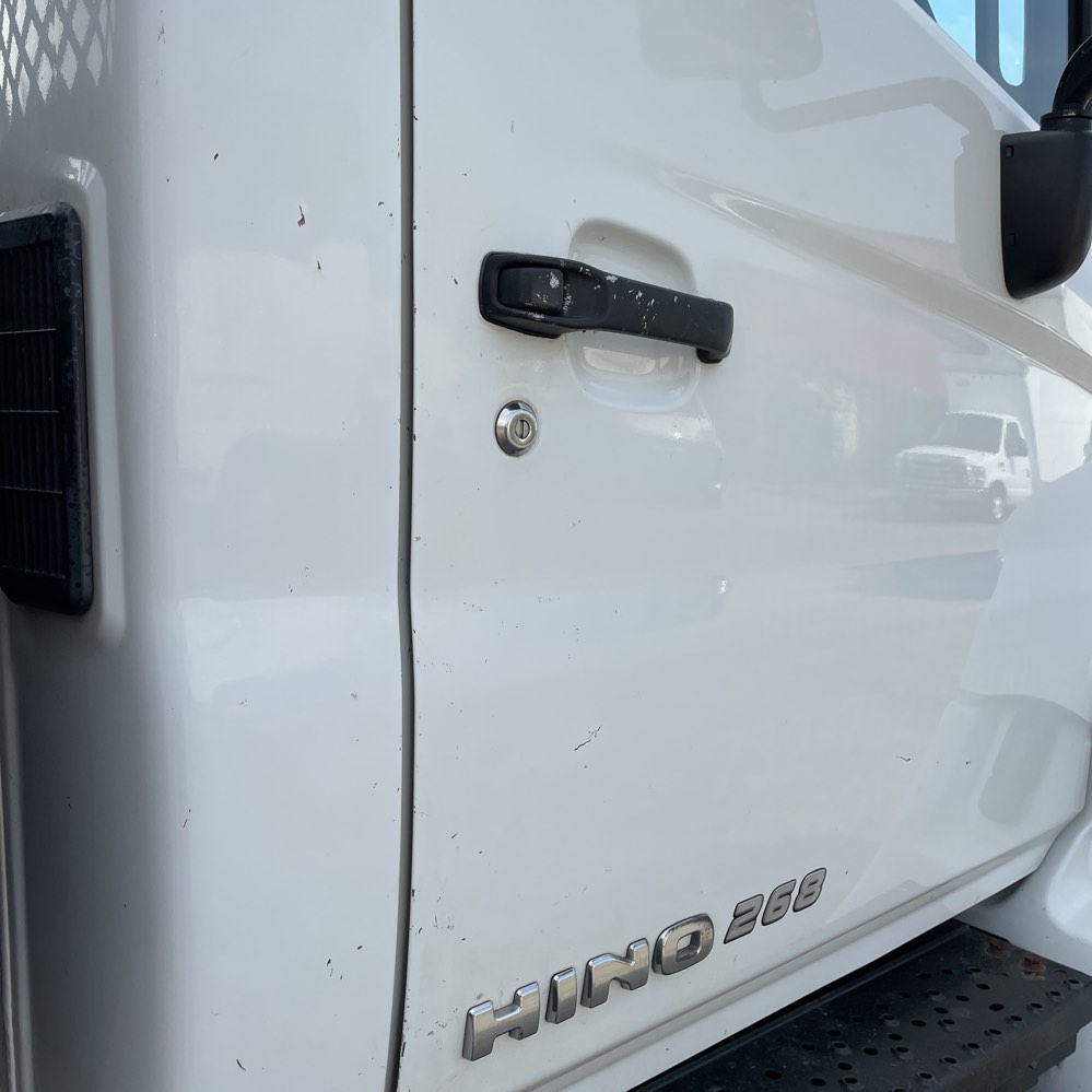 2018 Hino 268 24