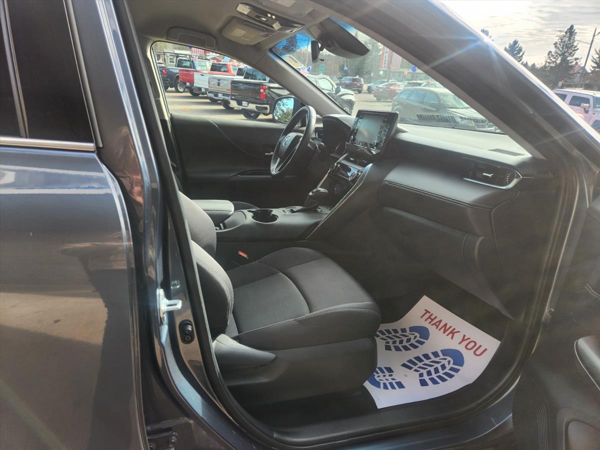 2021 Toyota Venza photo 2