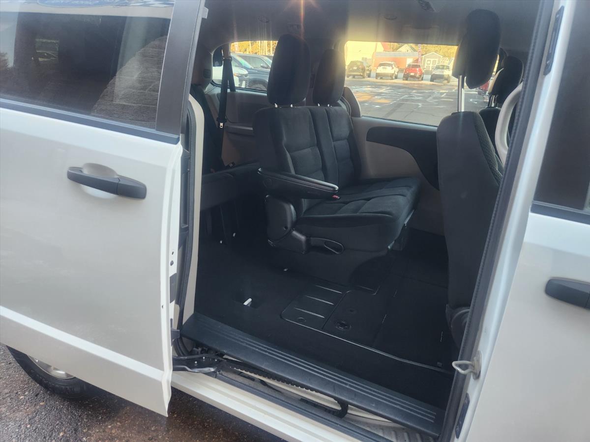 vehicle carousel slide 4 