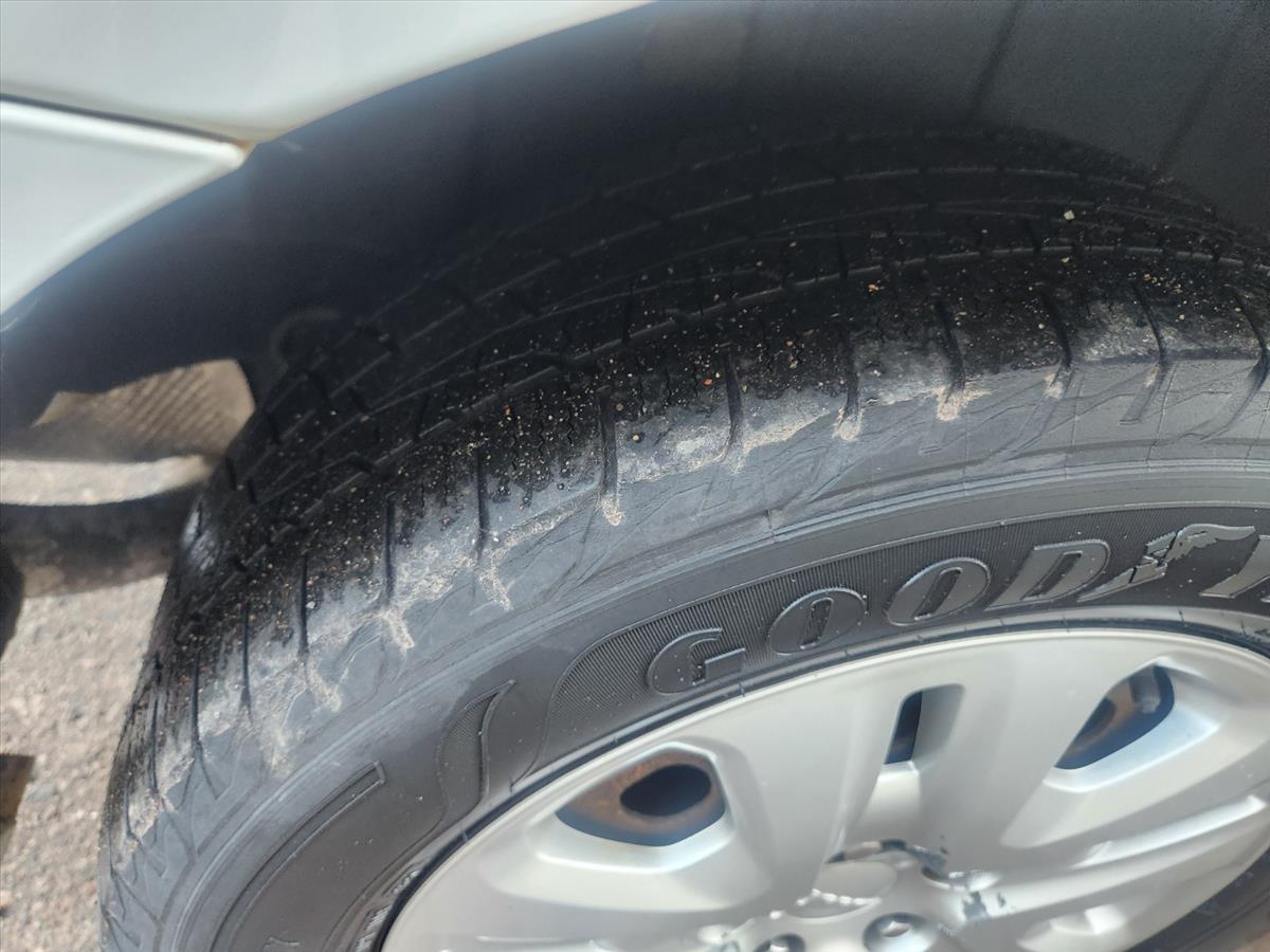 vehicle carousel slide 5 