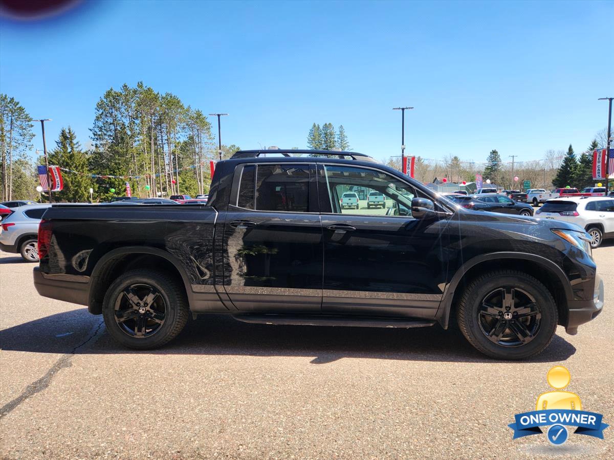 2021 Honda Ridgeline Black Edition's photo